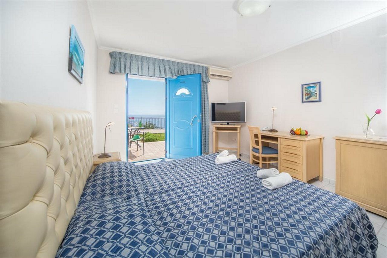 Отель Costa Blu Бенитсес Экстерьер фото